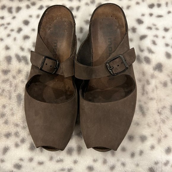 MEPHISTO, BROWN, MARY JANE'S, NOT WORN ALOT, SLIGHTLY WORN SIZE 8 - Picture 1 of 5
